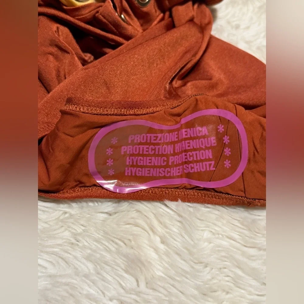 Oye Swimwear nwt oye